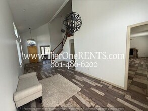1952 E Meadow Downs Way in Cottonwood Heights, UT - Building Photo - Building Photo