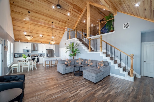 property at 413 Pompano Ln