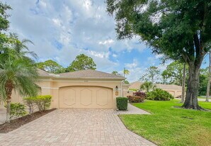 5574 Chanteclaire in Sarasota, FL - Building Photo