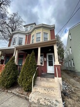 115 Burton Ave in Trenton, NJ - Foto de edificio - Building Photo