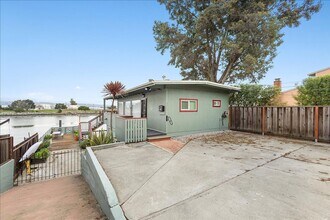 3313 Fernside Blvd in Alameda, CA - Building Photo - Building Photo