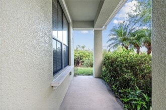 11150 Ancient Futures Dr in Tampa, FL - Building Photo - Building Photo