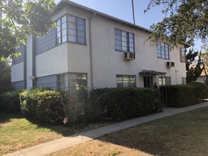 12261-12267 Magnolia Blvd in Valley Village, CA - Building Photo - Other