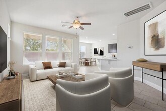 1036 Chad Lp in Round Rock, TX - Building Photo - Building Photo