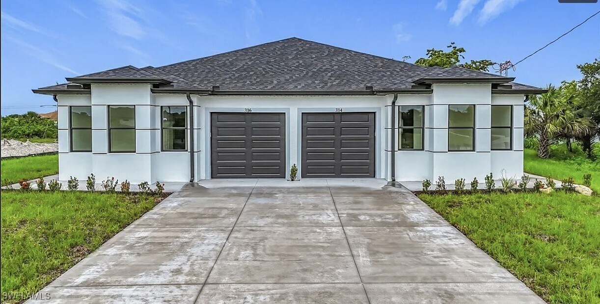 314-316 Poplar St in Lehigh Acres, FL - Building Photo