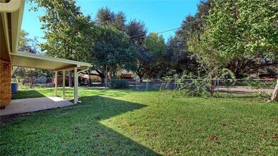 1609 Castlewood Ct in Taylor, TX - Building Photo - Building Photo