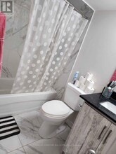 75 Parkside Dr in Brampton, ON - Building Photo - Building Photo