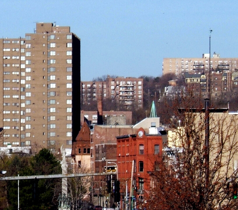 Horizon Hill in Yonkers, NY - Foto de edificio