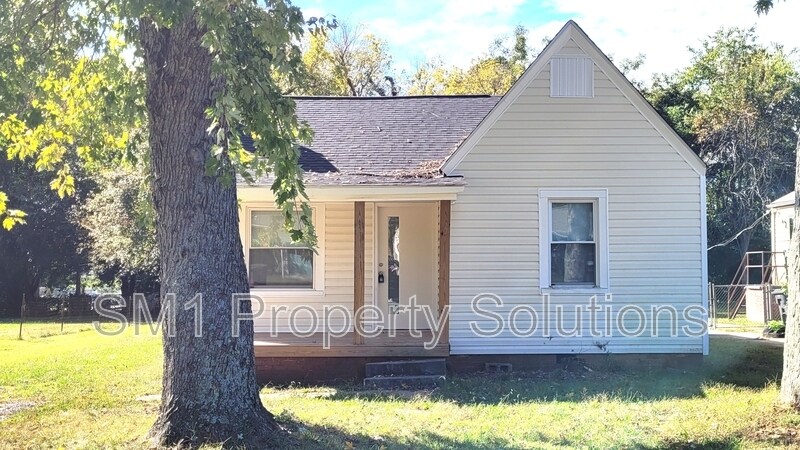 315 Lawrence St in Greensboro, NC - Building Photo