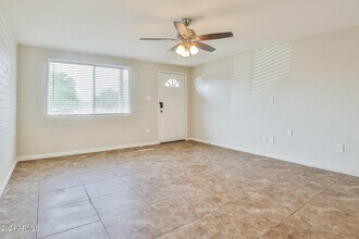 7416 W Glenrosa Ave in Phoenix, AZ - Building Photo - Building Photo