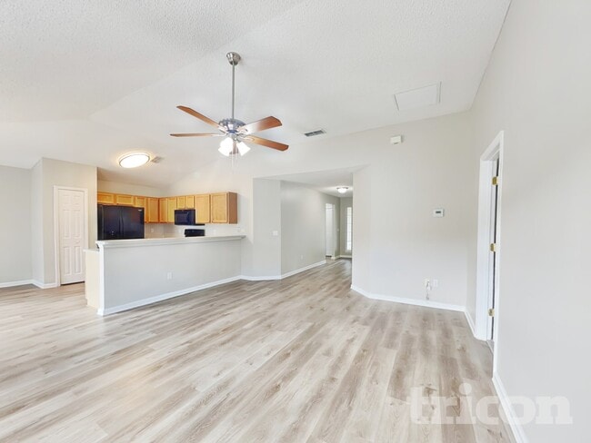 3464 Brahma Bull Cir N in Jacksonville, FL - Building Photo - Building Photo