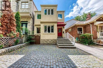123 Melrose Ave in Toronto, ON - Building Photo - Building Photo