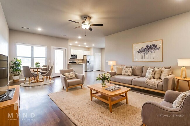 1241 Denver Dr, Unit 0206 in Centerton, AR - Foto de edificio - Building Photo