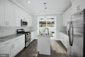 220 Cecil B. Moore Ave in Philadelphia, PA - Building Photo