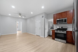 916 Willow Ave in Hoboken, NJ - Building Photo - Building Photo