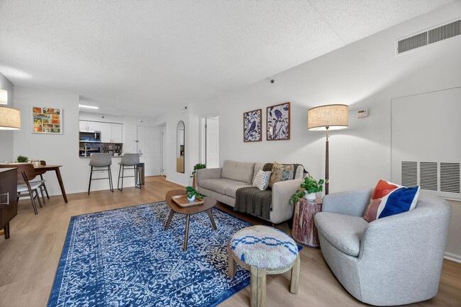 444 Washington Blvd, Unit SI FL4-ID1461469P in Jersey City, NJ - Building Photo - Building Photo