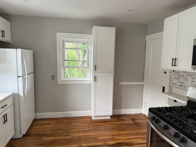 19 Jonathan St in Belmont, MA - Building Photo - Building Photo