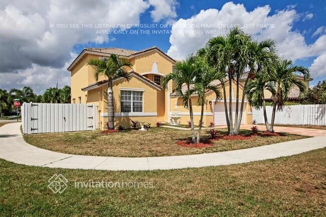 14284 SW 159th Pl in Miami, FL - Building Photo - Building Photo