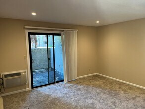 2250 Monroe St in Santa Clara, CA - Building Photo - Building Photo