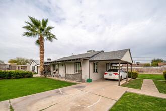 1743 Glenrosa in Phoenix, AZ - Building Photo - Building Photo