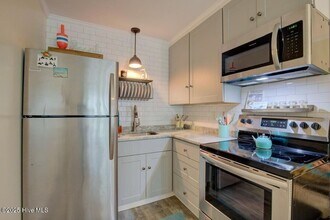 1822 New River Inlet Rd in North Topsail Beach, NC - Building Photo - Building Photo