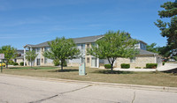 1111 Prairie Dr in Racine, WI - Foto de edificio - Building Photo