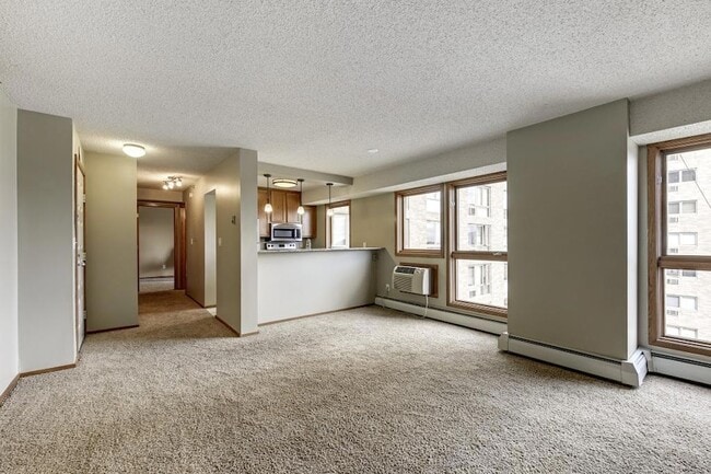 property at 433 S 7th St