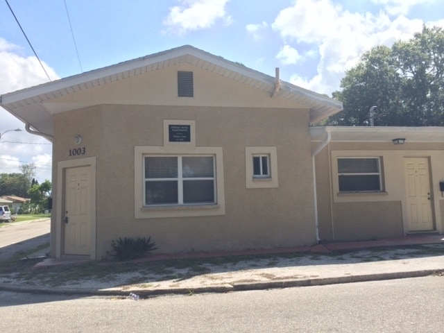 William Arms Apartments in Bradenton, FL - Building Photo - Building Photo