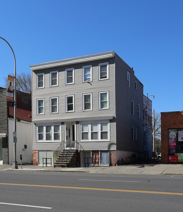 98 Central Ave in Albany, NY - Building Photo