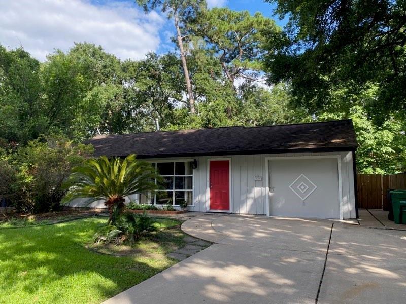 2111 Chippendale Rd in Houston, TX - Building Photo