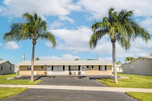 2734 Ponce De Leon Blvd in Delray Beach, FL - Building Photo
