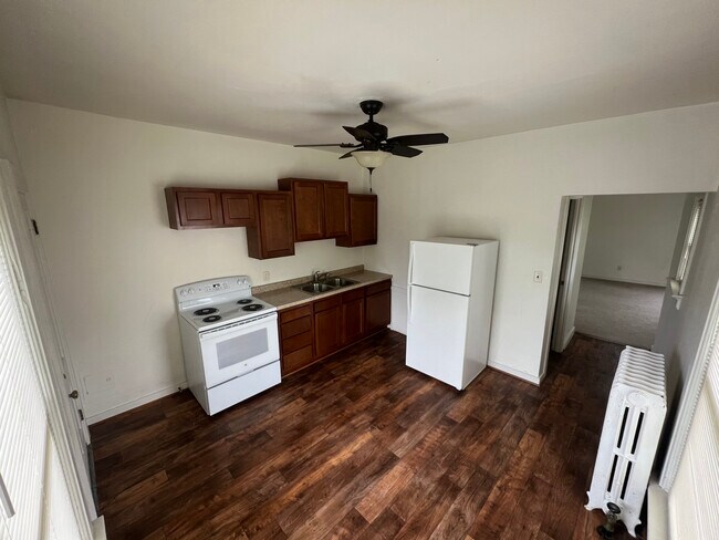 413 10th St S, Unit 413 in La crosse, WI - Building Photo - Building Photo