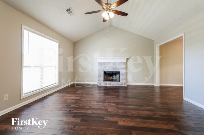 453 Jasmine Dr in Winder, GA - Foto de edificio - Building Photo