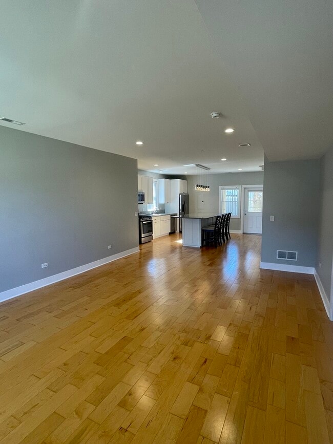 1986 Pine St in Des Plaines, IL - Building Photo - Building Photo