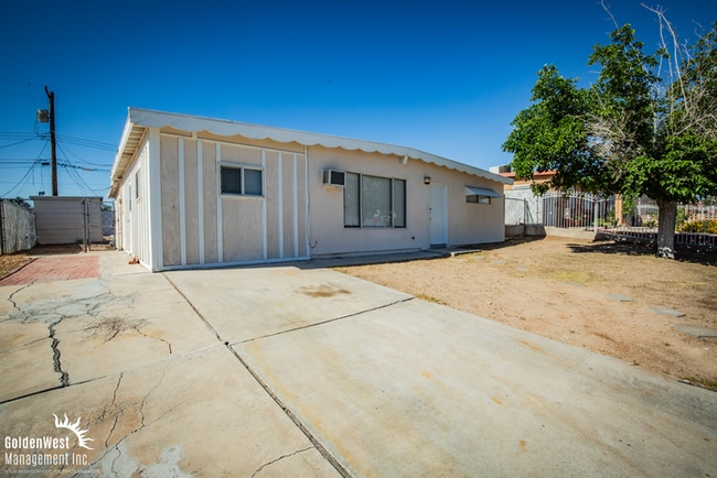 property at 3669 E Waikiki Ave