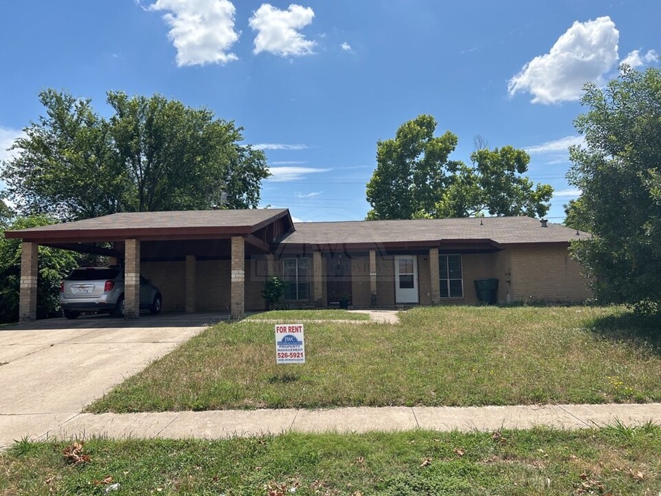 410 Skyline Ave in Killeen, TX - Building Photo