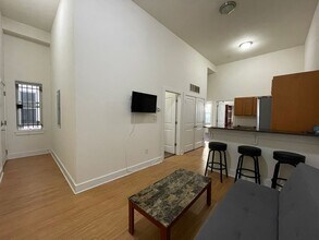 3835-37 Hamilton St-Unit -Unit 04 in Philadelphia, PA - Building Photo - Building Photo