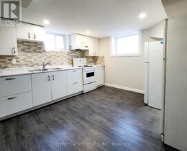 84 MacDonald Ave in Toronto, ON - Building Photo - Building Photo