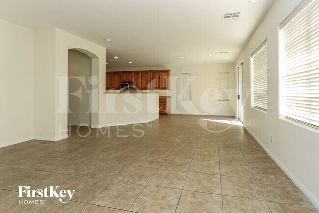 5528 Latrobe Bluff St in North Las Vegas, NV - Building Photo - Building Photo