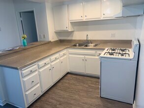 Casa Fortin Apartments in Anaheim, CA - Foto de edificio - Building Photo