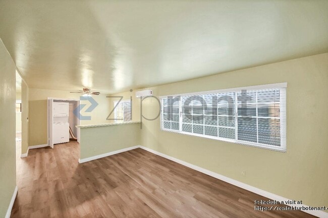 9226 Palm St in Bellflower, CA - Building Photo - Building Photo