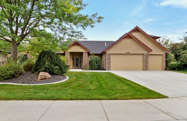 property at 1359 W Oakhampton Dr