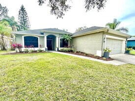 2227 Misty Ct in Dunedin, FL - Building Photo