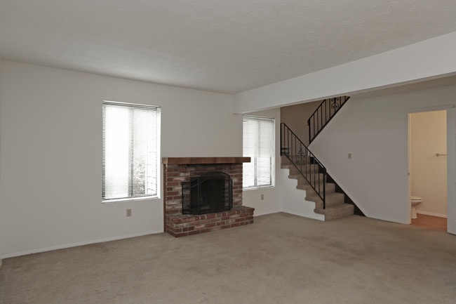 CedarBrook Apartments in Barberton, OH - Foto de edificio - Interior Photo