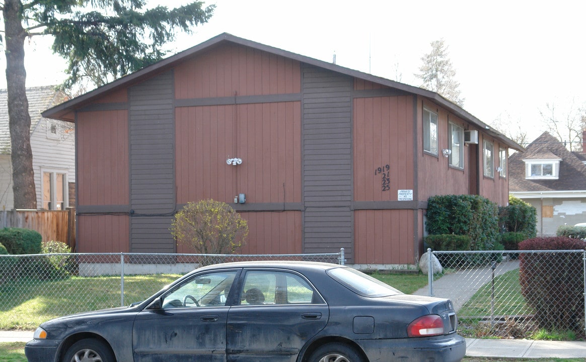 1919-1925 W Dean Ave in Spokane, WA - Foto de edificio