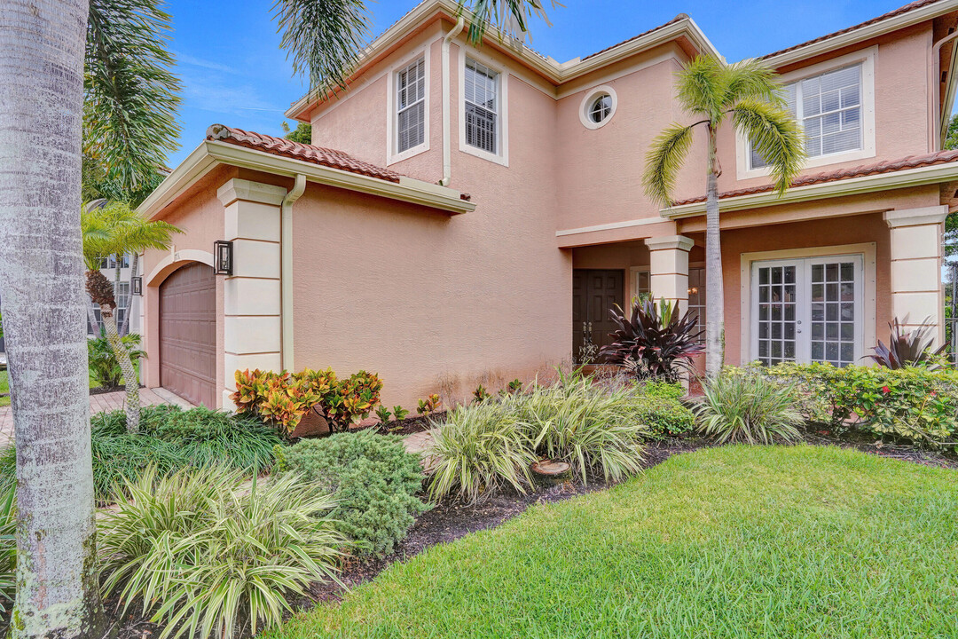 8736 Woodgrove Harbor Ln in Boynton Beach, FL - Building Photo