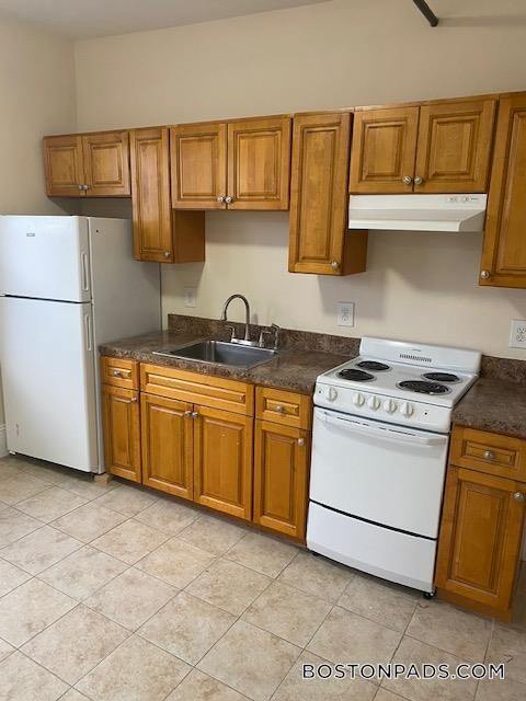 402 Neponset Ave