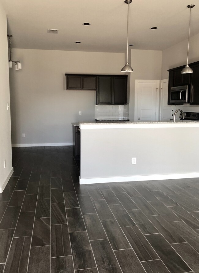 property at 1046 Sierra Vista Ct