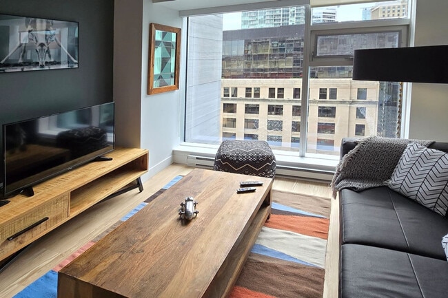 property at 1020 Rue de Bleury