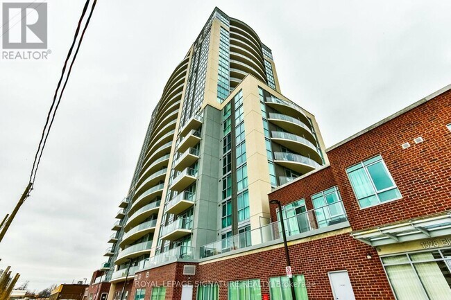 1328 Birchmount Rd in Toronto, ON - Building Photo - Building Photo